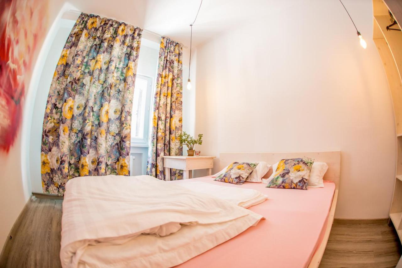 West Point Soul Hostel Almatı Dış mekan fotoğraf
