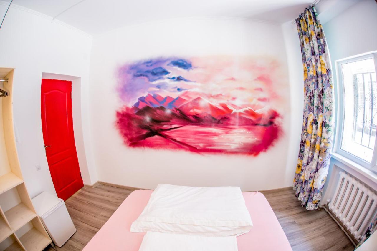West Point Soul Hostel Almatı Dış mekan fotoğraf